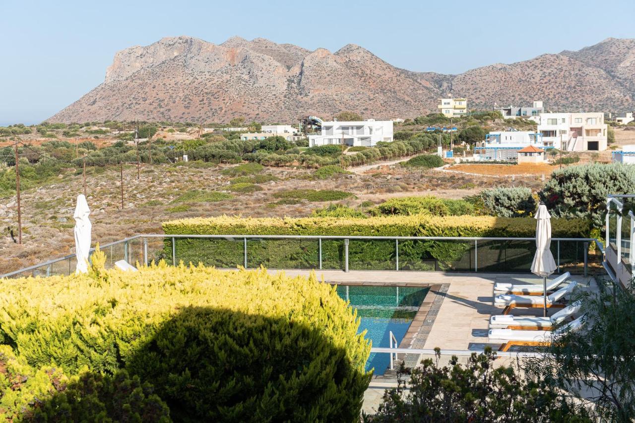 Magnifique Villa Avec Piscine Au Bord De Mer Chorafakia エクステリア 写真